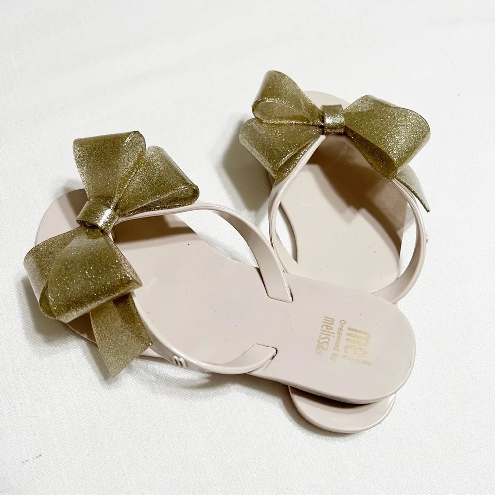 Mel Dreamed by Melissa Bow Gold Sparkle Sandals Flip Flops‎ Girls